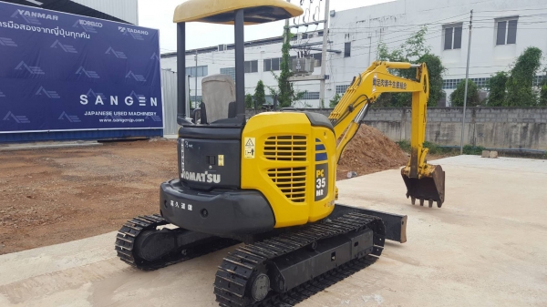 รถแบคโฮ  Komatsu จากญี่ปุ่น PC35MR-2   ไม่เคยใช้ในไทย