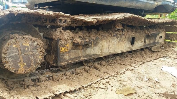 ขาย 275,000 KOMATSU pc 120-3 บูมอามยาว 14 ม. เครื่องดี ปั๊มดี เอวแน่น ช่วงล่างดี พร้อมใช้งาน รถอยู่ ร้อยเอ็ด 090-772-3710 090-772-3708