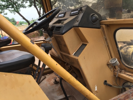 ขายรถตัก Cat428 หน้าตัก หลังขุด ขายถูกๆ ครับ ท่านใดต้องการเอาไว้ใช่งานเชิญ ครับ