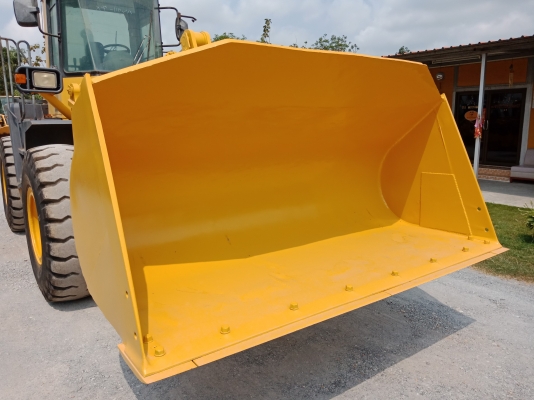 รถตัก เก่านอก ขายถูก KOMATSU WA300-3E จากญี่ปุ่นแท้ สภาพสวย พร้อมใช้งาน โทร.090-986-2521 อ๊อบ