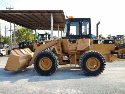 รถตัก เก่านอก ขายถูก CAT 910F นำเข้าจากญี่ปุ่น โทร.090-986-2521 อ๊อบ