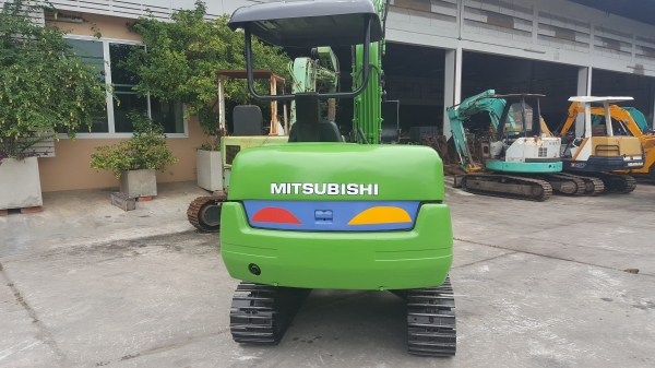 ขาย รถขุด MITSUBISHI รุ่น MM35B มือสองญี่ปุ่น แทรกเหล็ก สลัก บูทเอวแน่น 100\% เครื่อง 4สูบ ปั้มนิ้ว คอนโทรลสั้น สวยพร้อมใช้งาน มือถือ 0818753444