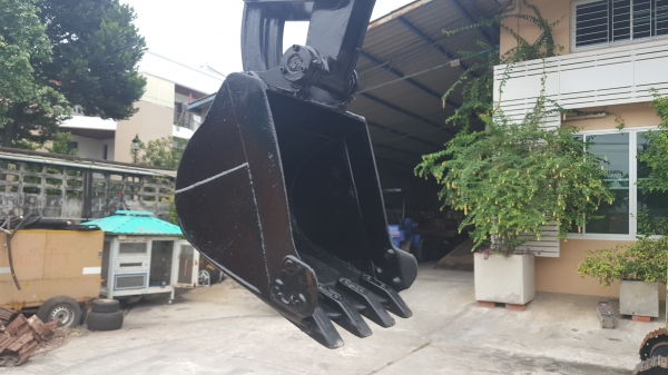 ขาย รถขุด MITSUBISHI รุ่น MM35B มือสองญี่ปุ่น แทรกเหล็ก สลัก บูทเอวแน่น 100\% เครื่อง 4สูบ ปั้มนิ้ว คอนโทรลสั้น สวยพร้อมใช้งาน มือถือ 0818753444