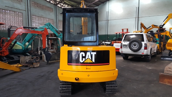 ขาย รถขุด MITSUBISHI  รุ่น ME30  มือสองญี่ปุ่น แทรกเหล็ก สลัก บูทเอวแน่น 100\% ปั้มนิ้ว คอนโทรลสั้น ทำงานไว สวยพร้อมใช้งาน มือถือ 0818753444