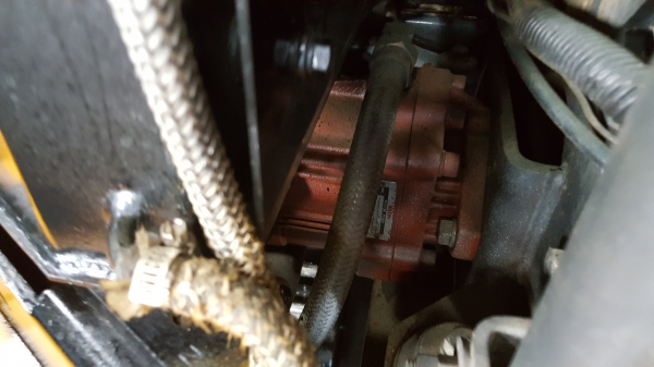 ขาย รถขุด MITSUBISHI  รุ่น ME30  มือสองญี่ปุ่น แทรกเหล็ก สลัก บูทเอวแน่น 100\% ปั้มนิ้ว คอนโทรลสั้น ทำงานไว สวยพร้อมใช้งาน มือถือ 0818753444