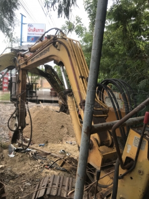 ขายด่วน รถแบคโฮ Mitsubishi  mos360 พร้อม หัวแย็ก ของ ausda รถเอวแท็ค เฟรม โซ่ ใช้งานได้ดี เครืองฟิตแล้ว สภาพใช้งานได้เลย มีเอกสารซื้อขาย เพียง 155000 บาท