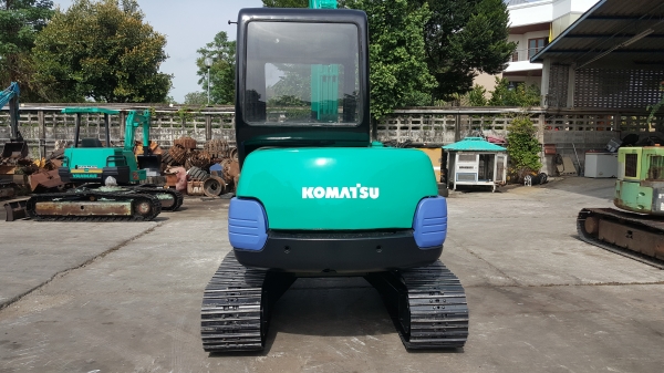 ขาย รถขุด KOMATSU รุ่น PC40-7  มือสองญี่ปุ่น แทรกเหล็ก สลัก บูทเอวแน่น 100\% คันนี้อาร์มยาว พิเศษ จากนอก มาพร้อม หัวเก๋ง สวยพร้อมใช้งาน มือถือ 0818753444