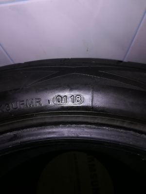 ยาง245/45/18 ปี18 สวยๆ