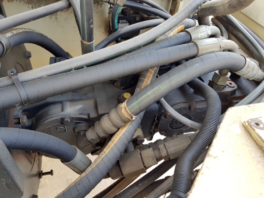 ขายรถบดอัดสั่นสะเทือน Ingersoll Rand DD-112 นำเข้าจาก USA ไม่เคยใช้งานในไทย ขายรถบดอัดสั่นสะเทือน Ingersoll Rand DD-112 นำเข้าจาก USA ไม่เคยใช้งานในไทย