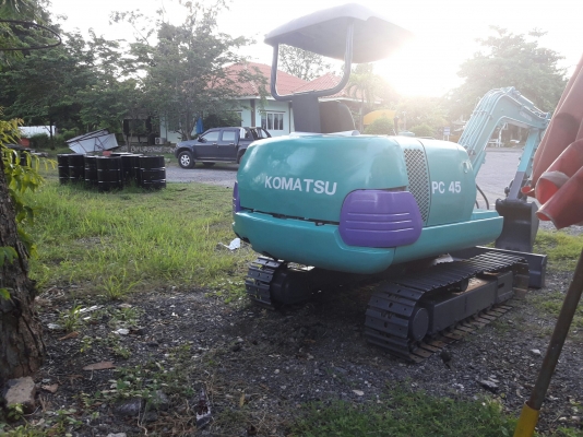 ขายแบคโฮเล็กkomutsu pc 25 คอลโทลสั้น