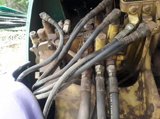 ขายแบคโฮเล็กkomutsu pc 25 คอลโทลสั้น