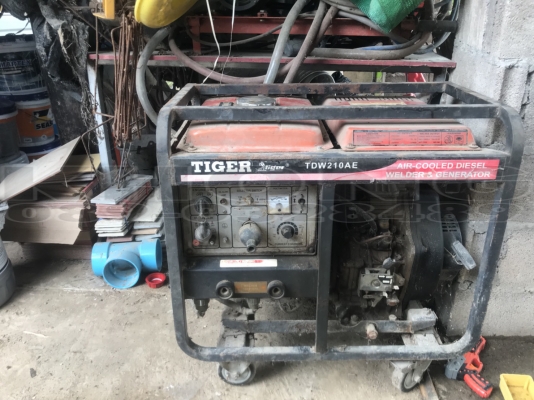 ขายเหมา เจนปั่นไฟสนาม Tiger ไฟ 3 กิโล พร้อมตู้ปั่นไฟ เครื่อง 6 แรงเบนซิล และ เครื่องปั่นไฟ ยันมาร์ พร้อมไดร์ 4 กิโล 1500แอม ขายเหมาตามสภาพครับผม เพียง 25000 บาท