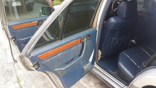 ขายรถ Benz w124 t.0639642221 ขายรถ Benz w124 t.0639642221