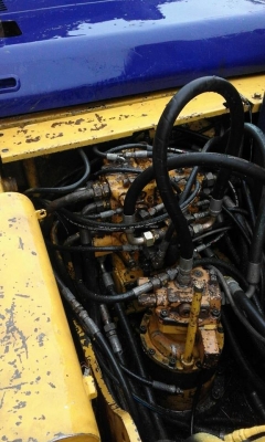 ขายรถขุดแบ็คโคSK120-3มาร์คทรี บูมสวยไฟฟ้าตัดช่วงล่างดีเครื่องเดิมใช้งานประจำ