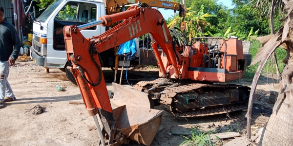 ขายรถแบคโฮ IHI 30 ราคา 75000