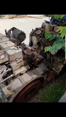 เครื่องยนต์ Komatsu 4D102, Cummins 4BT3.