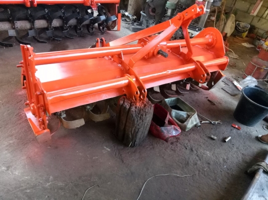 แทรกเตอร์ L3608