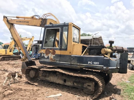 KOMATSU PC 120-3