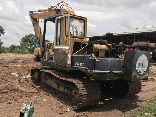 KOMATSU PC 120-3
