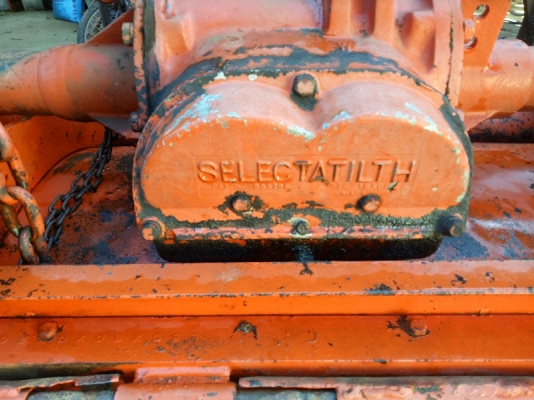 จอบหมุนโฮเวิร์ด 1.90 เมตร