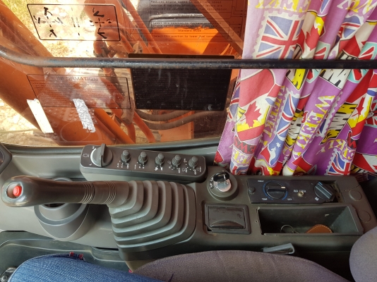 ขายHITACHI ZX200-1