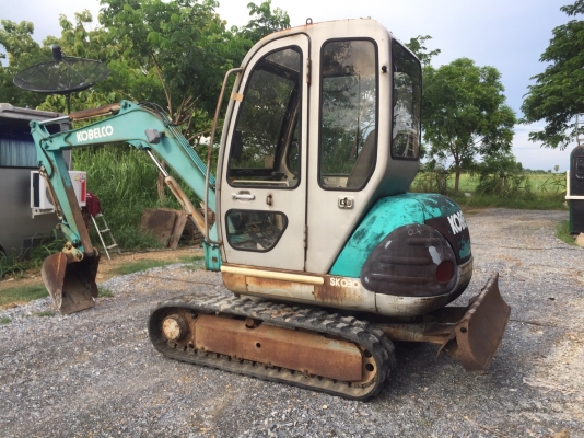 รถขุด kobelco sk30. มีเก๋งเก่าญี่ปุ่นไม่เคยใช้ในไทยใช้งาน 2,900 ชั่วโมงเอกสารครบโทร 086-1602189