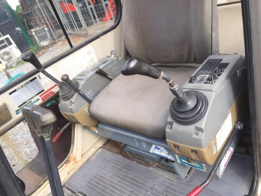 รถขุด kobelco sk30. มีเก๋งเก่าญี่ปุ่นไม่เคยใช้ในไทยใช้งาน 2,900 ชั่วโมงเอกสารครบโทร 086-1602189