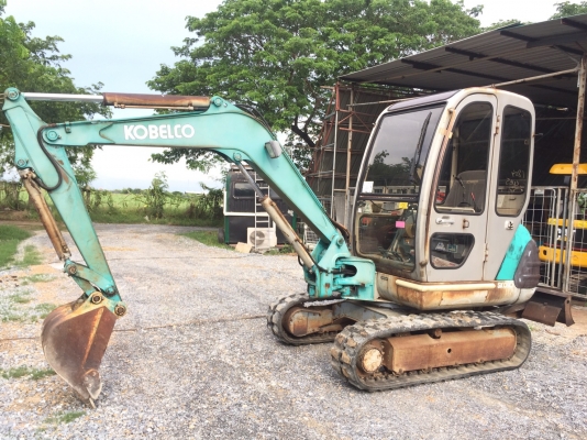 รถขุด kobelco sk30. มีเก๋งเก่าญี่ปุ่นไม่เคยใช้ในไทยใช้งาน 2,900 ชั่วโมงเอกสารครบโทร 086-1602189
