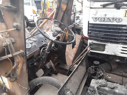 รถตักโคมัสสุ SD 10-3 ราคา 100,000