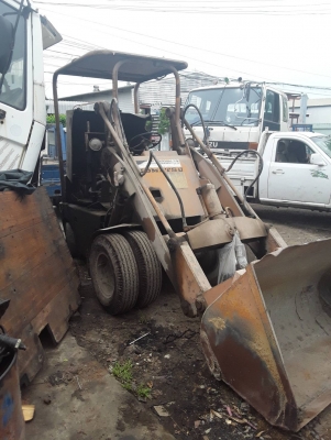 รถตักโคมัสสุ SD 10-3 ราคา 100,000