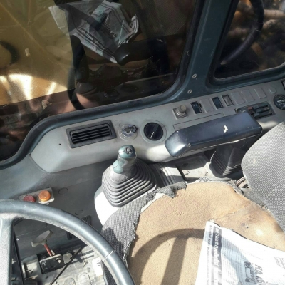 โคมัสสุ PW 130-6 ล้อยาง เล่มทะเบียน ราคา 950,000