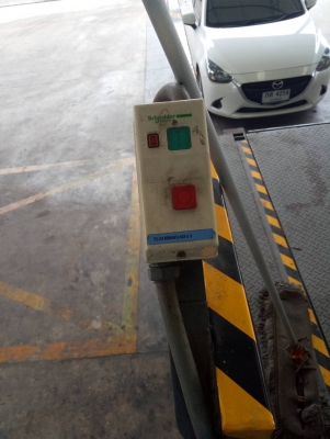 แลมป์โหลดสินค้าปรับระดับได้ด้วยระบบไฮดรอลิค (Hydaulic Dack Leveler)