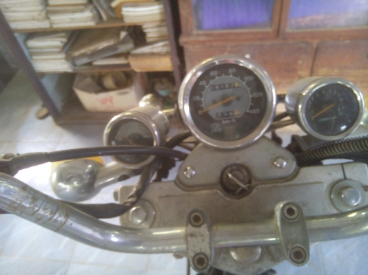 รถมอไซค์เก่าเก๋า