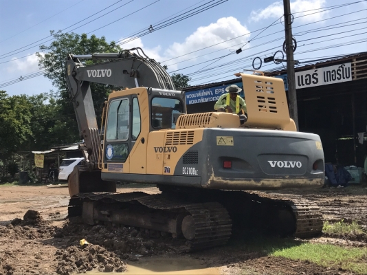 VOLVO EC 210 BLC เครื่องดีปั้มแรงเอวแน่นไฟเต็มเล่มทะเบียน 900,000 ต่อรอง