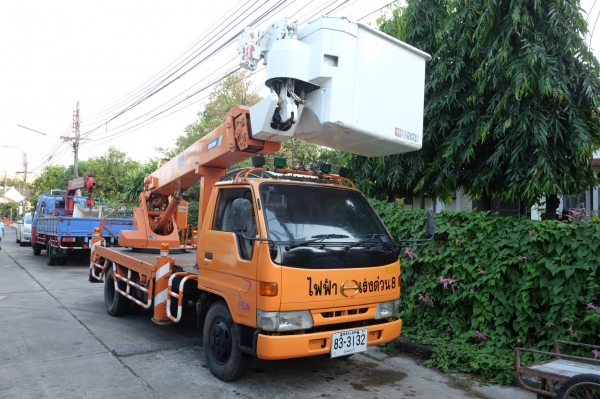 รถกระเช้าไฟฟ้า HINO รุ่น MRO ครื่องยนต์ 15B ปีจดทะเบียน 2545 136 แรงม้า ชักได้สูง14เมตร รถกระเช้าไฟฟ้า HINO รุ่น MRO ครื่องยนต์ 15B ปีจดทะเบียน 2545 136 แรงม้า ชักได้สูง14เมตร