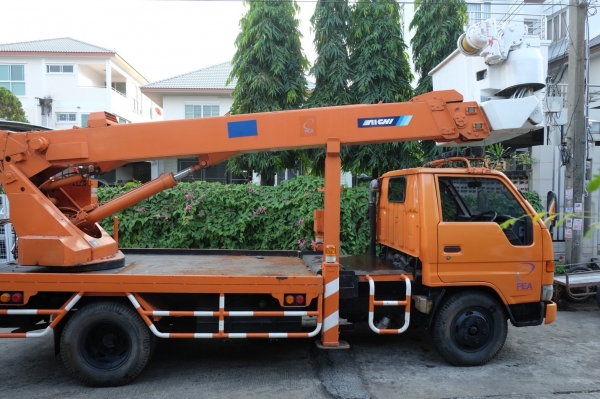 รถกระเช้าไฟฟ้า HINO รุ่น MRO ครื่องยนต์ 15B ปีจดทะเบียน 2545 136 แรงม้า ชักได้สูง14เมตร รถกระเช้าไฟฟ้า HINO รุ่น MRO ครื่องยนต์ 15B ปีจดทะเบียน 2545 136 แรงม้า ชักได้สูง14เมตร