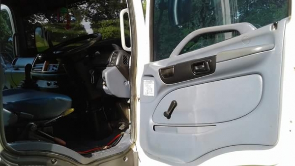 ขายด่วน..เจ้าของขายเอง..HINO..เมก้า.150แรงปี46.แอร์.เพาเวอร์.เบรคจิ๊ฟฟี่..ดั้มสามมิตร.(ต่อใหม่)