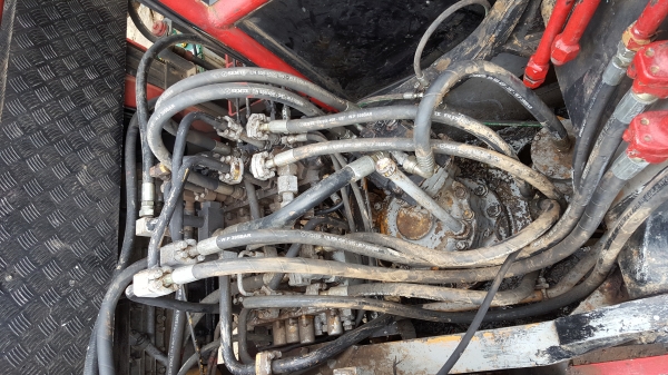 Pc120-3 ซีเรียลสูง ใช้งานได้ แต่ถ้าต้องการ อะไหล่ตัวไหน แจ้งมา แยกได้ โทร 0636466641  24 ชม