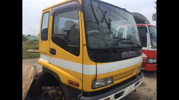 ขายหัวเตี้ย ISUZU มาพร้อมเครื่อง6HE นำเข้าจากญี่ปุ่น