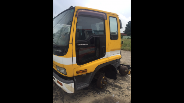 ขายหัวเตี้ย ISUZU มาพร้อมเครื่อง6HE นำเข้าจากญี่ปุ่น