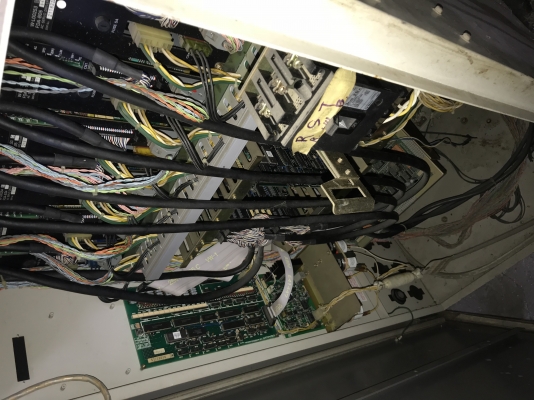 ขายหุ่นยนต์โรบ็อตเชื่อมอุปกรณ์ครบตู้คอนโทลขายตามสภาพราคาถูกครับ