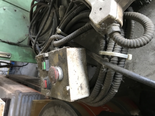 ขายหุ่นยนต์โรบ็อตเชื่อมอุปกรณ์ครบตู้คอนโทลขายตามสภาพราคาถูกครับ