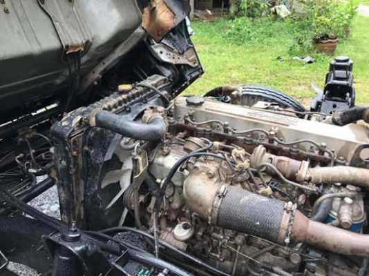 6ล้อดั้มพ์ ISUZU NPR 130แรงม้า ปี47 แอร์เย็น เฟืองท้าย145 เครื่องดี คัทซีสวย พร้อมใช้งาน ราคาคุยได้ 0872976734