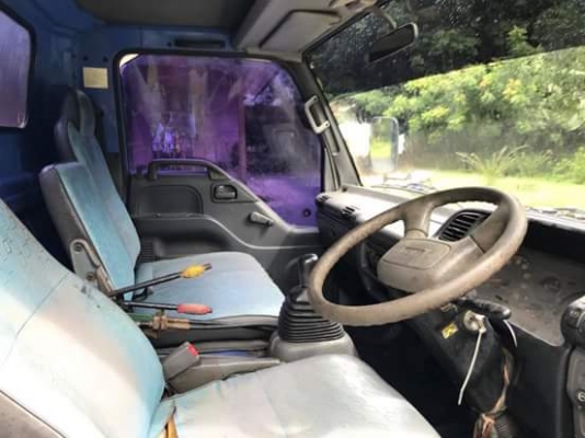 6ล้อดั้มพ์ ISUZU NPR 130แรงม้า ปี47 แอร์เย็น เฟืองท้าย145 เครื่องดี คัทซีสวย พร้อมใช้งาน ราคาคุยได้ 0872976734