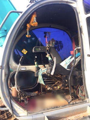 ขายรถแบคโฮ KOBELCO SK220 V ช่วงล่างสวย เล่มทะเบียน สนใจโทร 081-970-1072