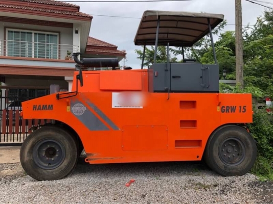 รถบดล้อยาง