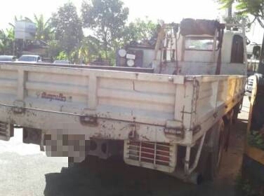 หกล้อ อิซูชุ NPR150HP ยูโร3.ปึ51กะบะเหล็ก.ยาว5ม.ยาง.8.25 เรเดี้ยล รถห้าง สภาพดีสวยบางสีเดิมพายในครบ 