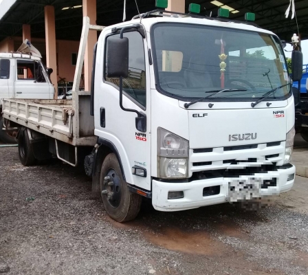 หกล้อ อิซูชุ NPR150HP ยูโร3.ปึ51กะบะเหล็ก.ยาว5ม.ยาง.8.25 เรเดี้ยล รถห้าง สภาพดีสวยบางสีเดิมพายในครบ 