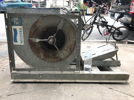 ขายโครงโบวเวอร์ดูด-เป่าอากาศ Nicotra ใส่กับมอเตอร์ประมาณ 3HP. สภาพดีเดิมๆ แท่นแข็งแรง ราคา 3,800 บาท