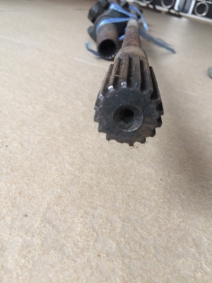 ขายวินซ์ โคนิก พร้อม ชุด pto เพลา ใส่ได้เลย ของที่ไม่มีคือ ตัวปลดหน้า กับคันโยก ไปทำคันโยกเพิ่ม เอาครับ ใส่รถแลนด์ซีรี่ย์ นะครับ ตรงรุ่น 43000 รูปของตามนี้เลยครับ ดูของลาดพร้าว 87 ครับสนใจ 0827861333 ขายวินซ์ โคนิก พร้อม ชุด pto เพลา ใส่ได้เลย ของที่ไม่มีคือ ตัวปลดหน้า กับคันโยก ไปทำคันโยกเพิ่ม เอาครับ ใส่รถแลนด์ซีรี่ย์ นะครับ ตรงรุ่น 43000 รูปของตามนี้เลยครับ ดูของลาดพร้าว 87 ครับสนใจ 0827861333